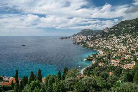 Appartement à ROQUEBRUNE-CAP-MARTIN