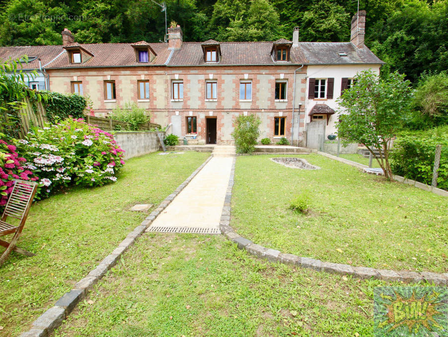 Maison à CAUMONT