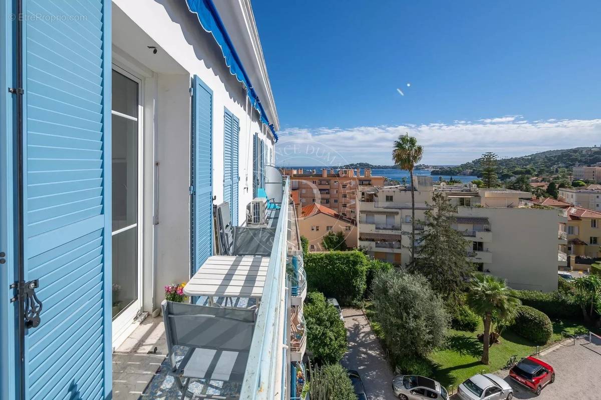 Appartement à BEAULIEU-SUR-MER