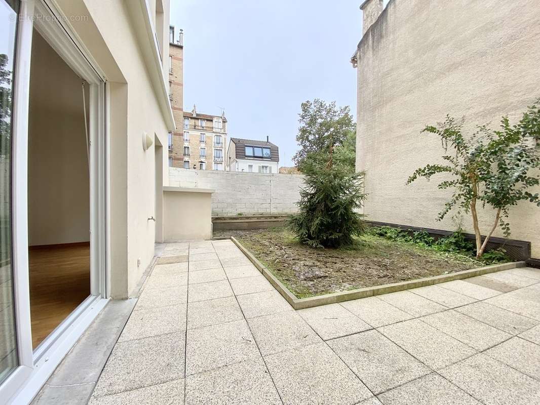 Appartement à COLOMBES