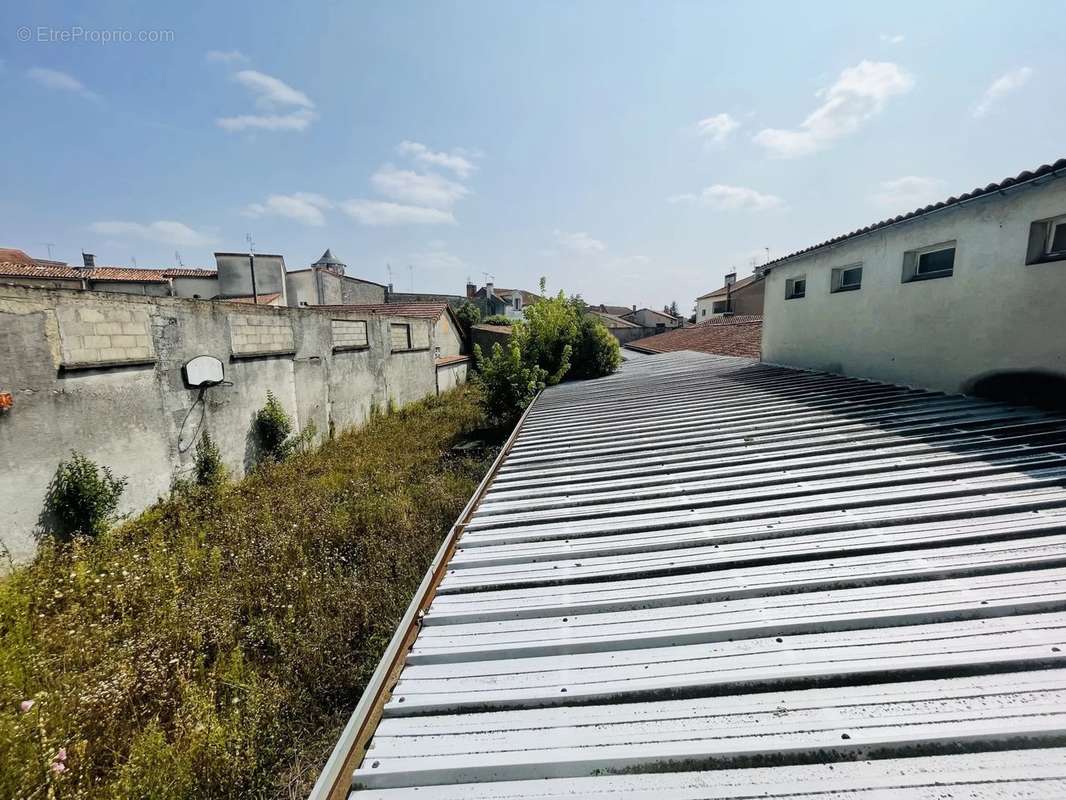 Appartement à BARBEZIEUX-SAINT-HILAIRE