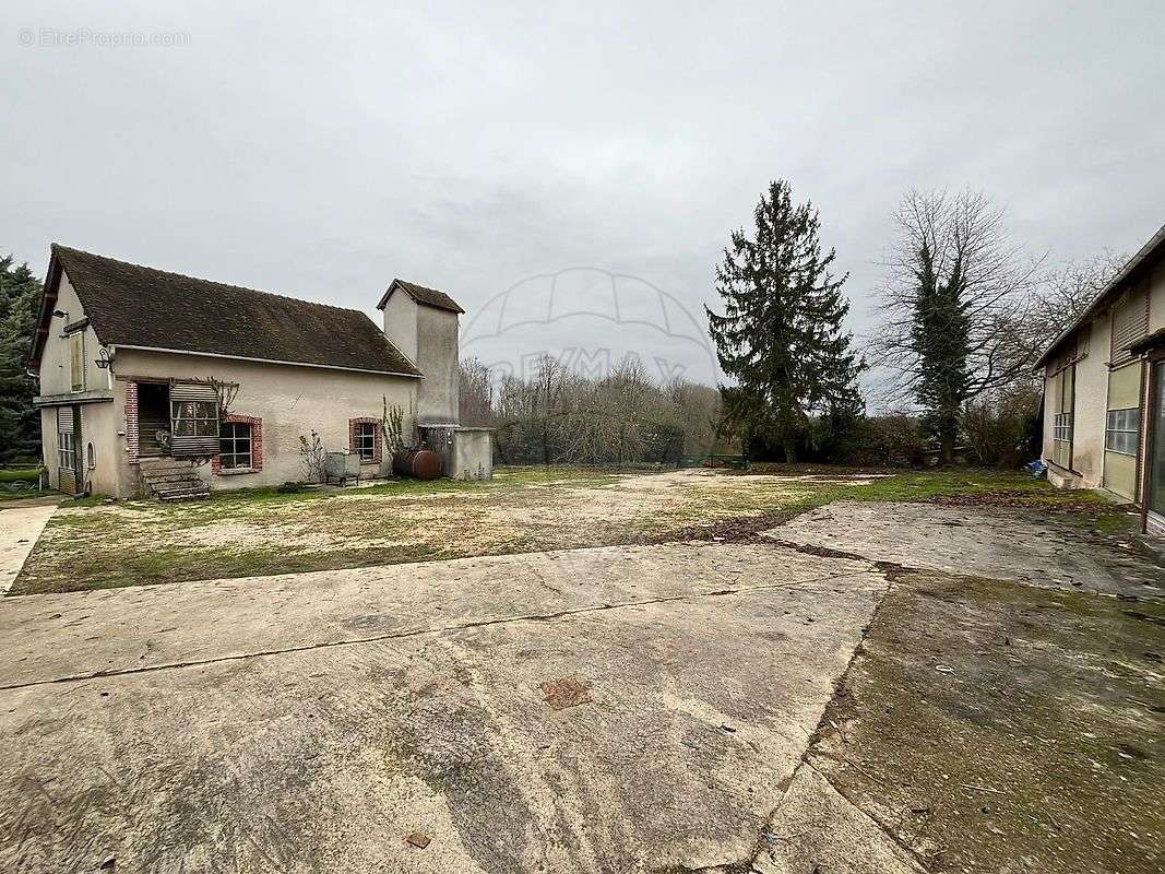 Maison à COURCELLES-EN-BASSEE