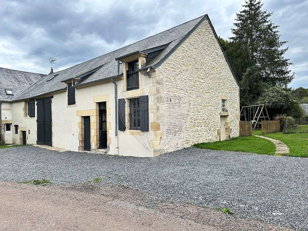 Maison à PARIGNY-LES-VAUX