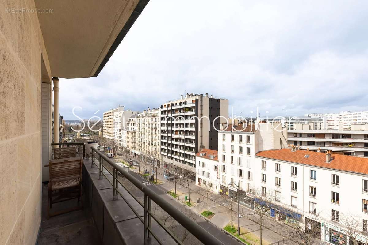 Appartement à PARIS-16E