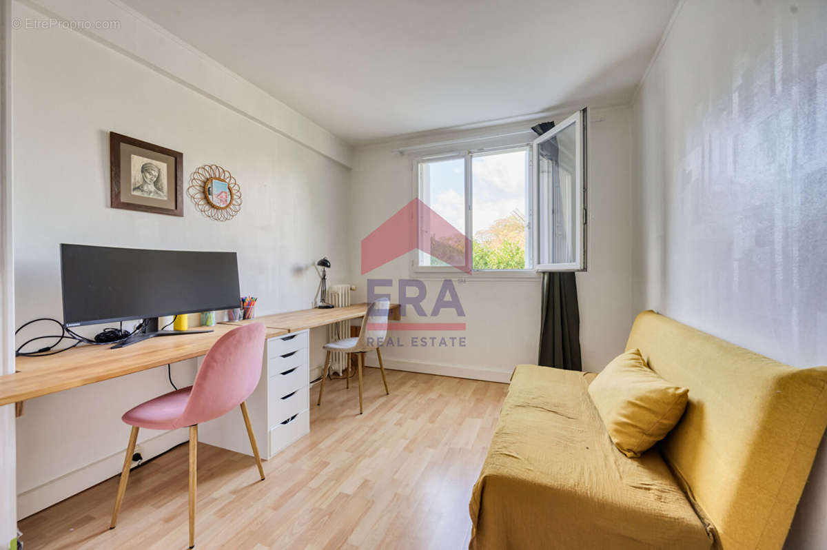 Appartement à NANTERRE