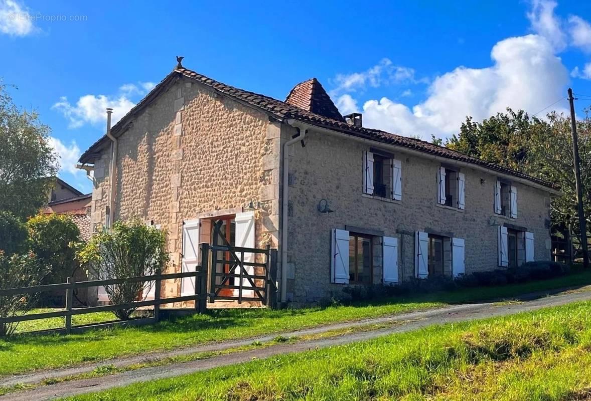 Maison à VENDOIRE