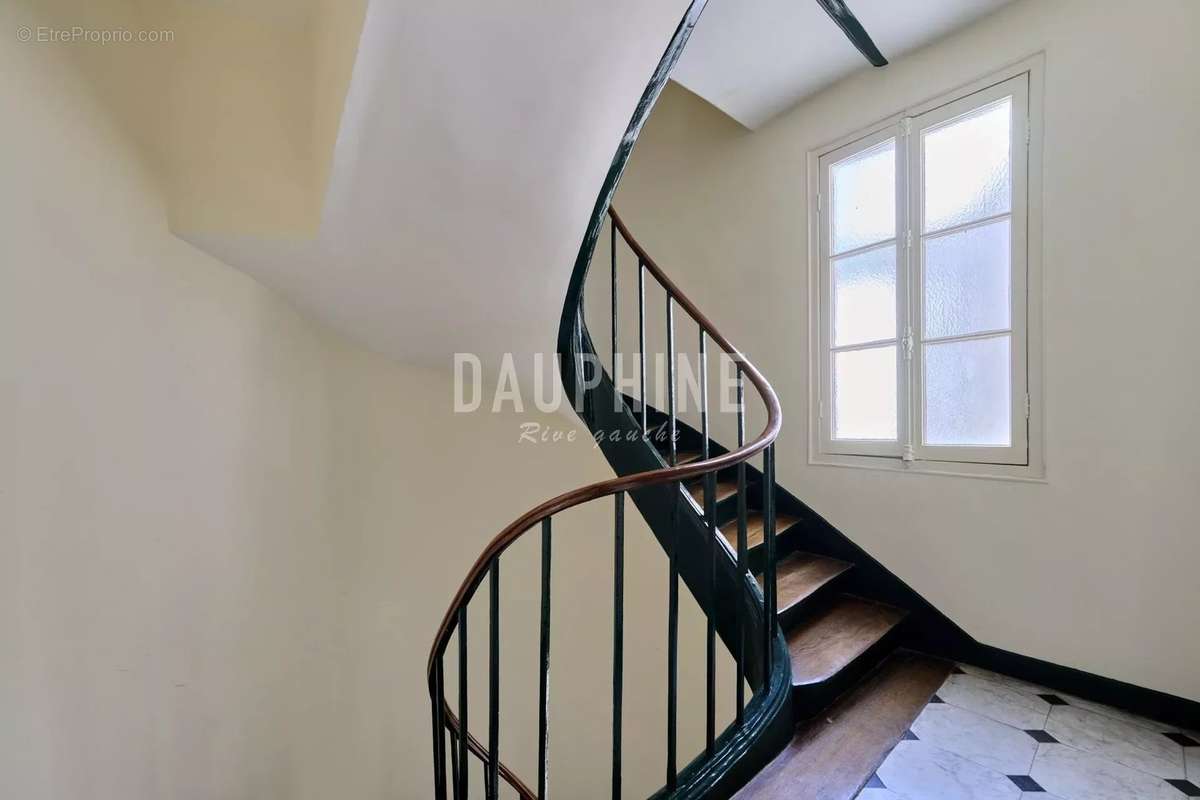 Appartement à PARIS-7E