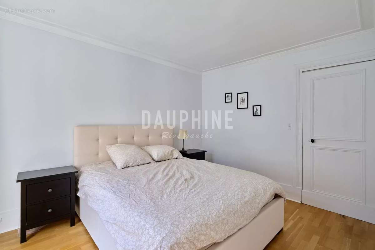 Appartement à PARIS-7E