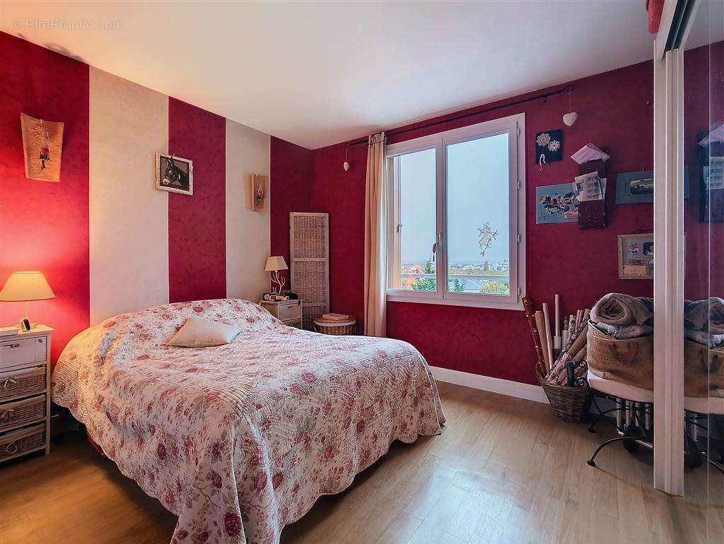 Appartement à SAINT-MAUR-DES-FOSSES