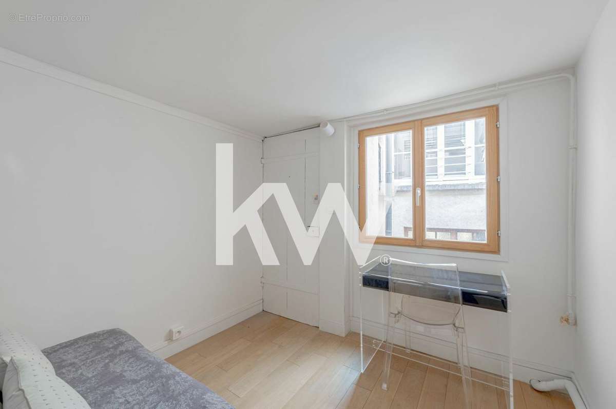 Appartement à PARIS-6E