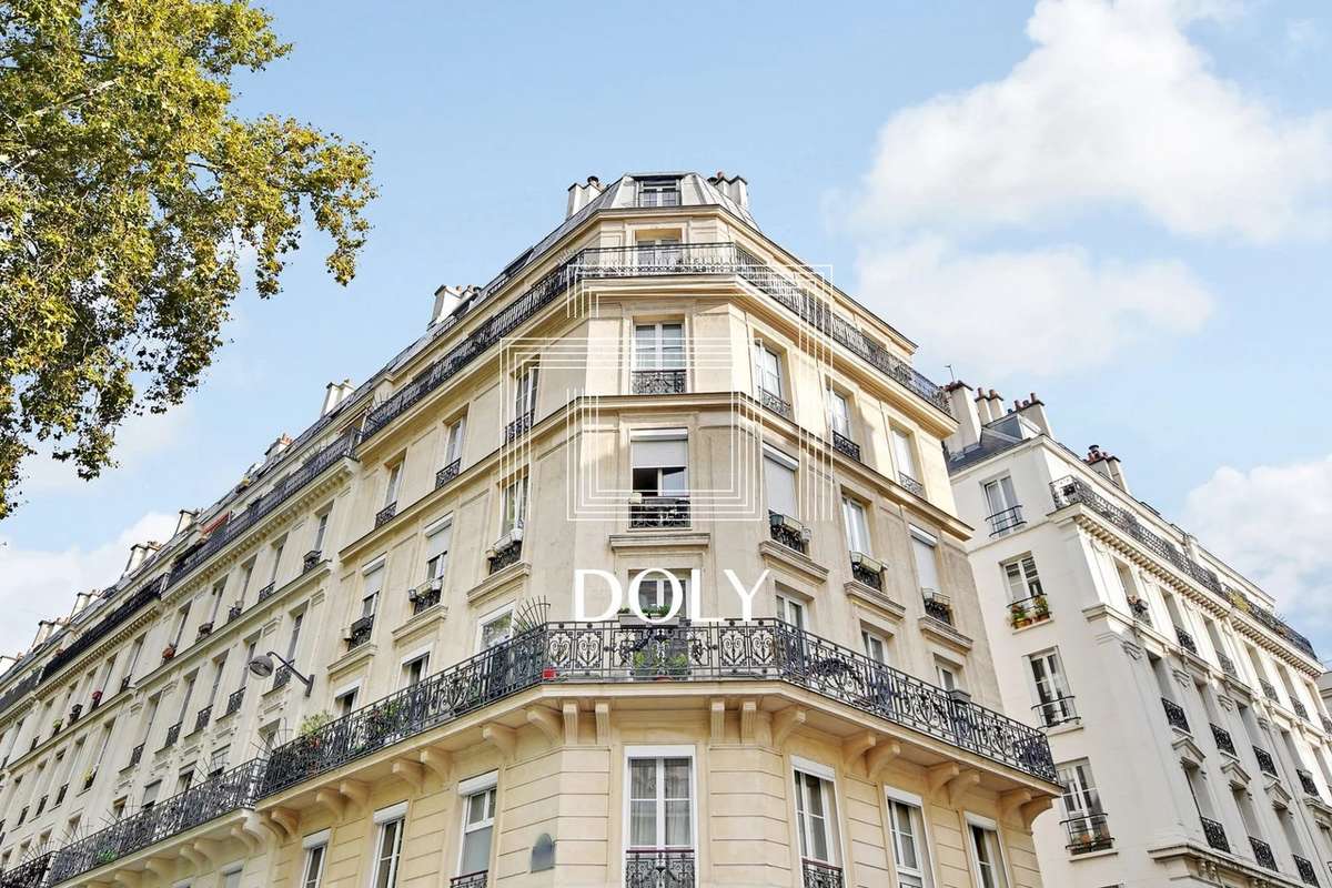 Appartement à PARIS-11E