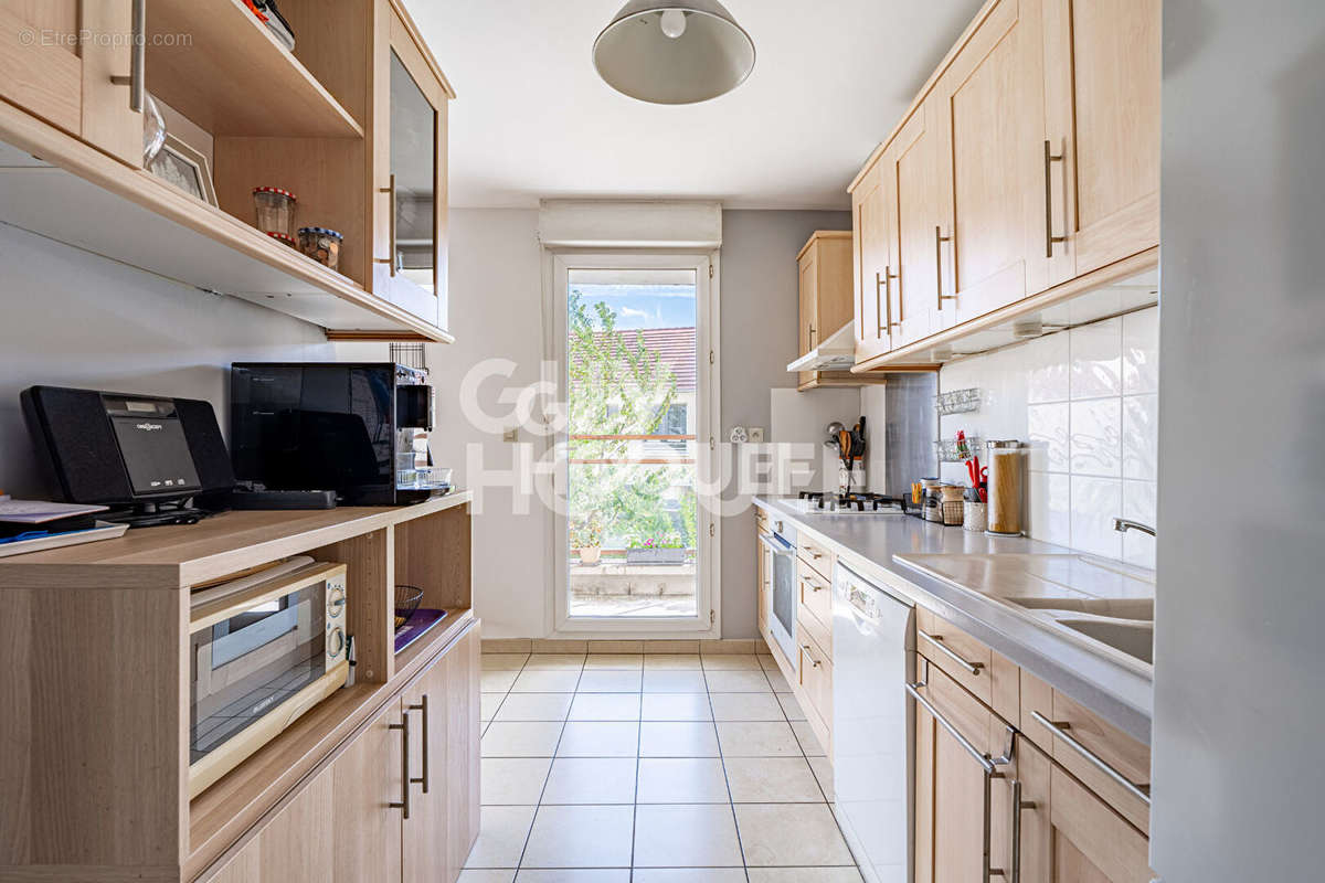 Appartement à GENNEVILLIERS