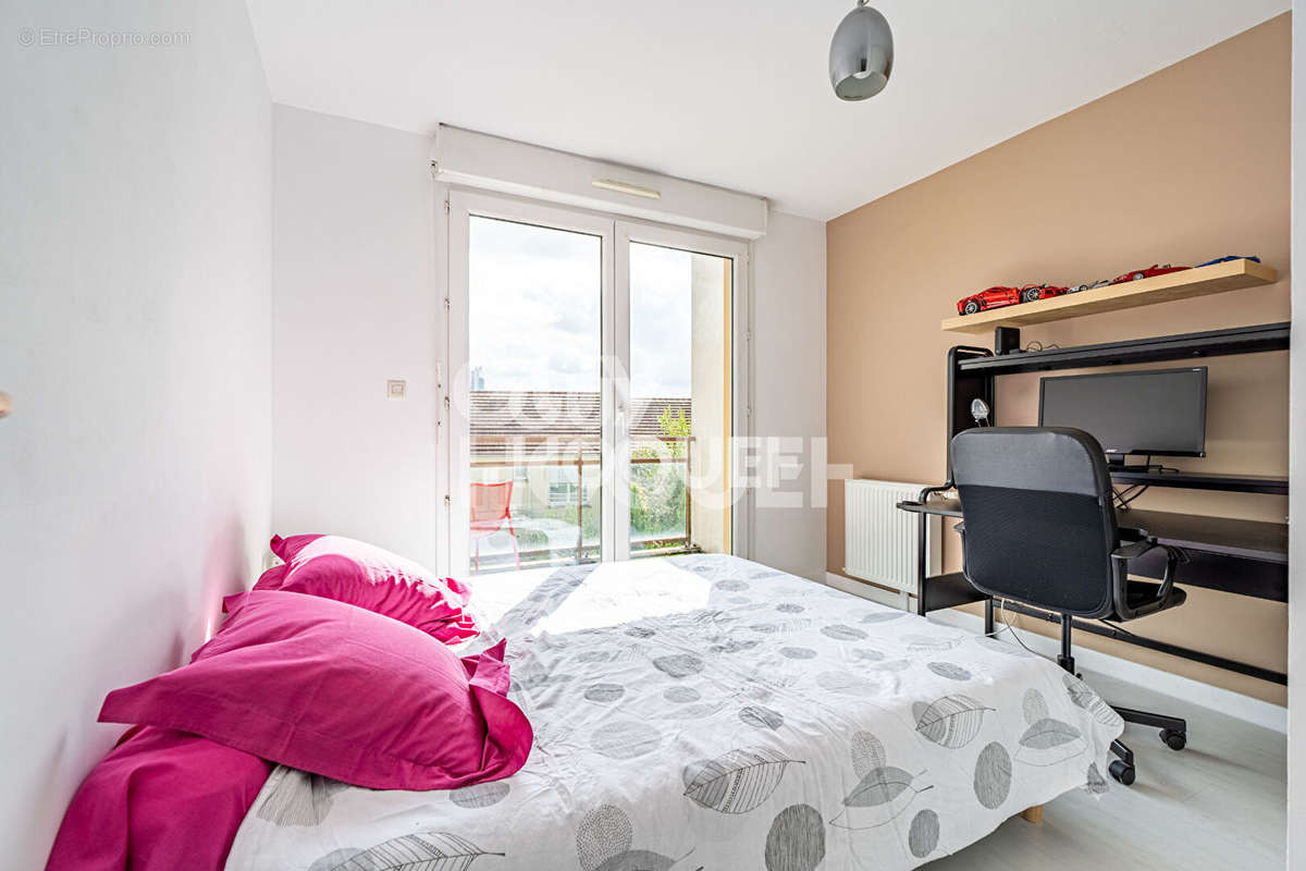 Appartement à GENNEVILLIERS