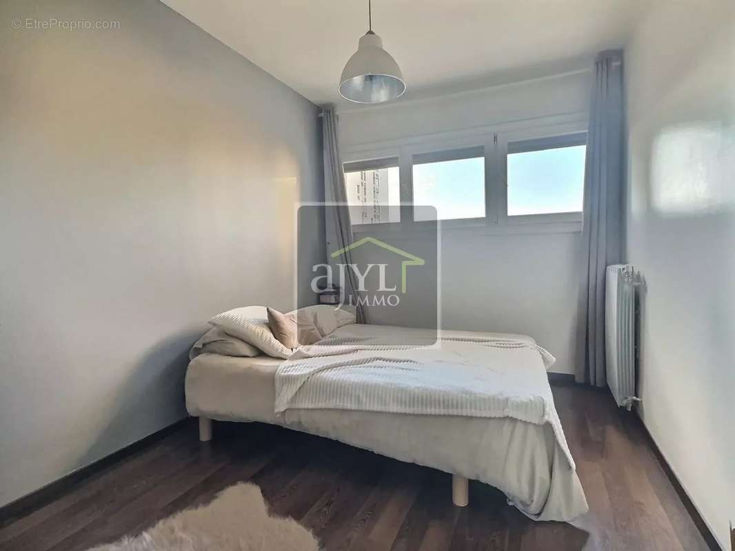 Appartement à MARSEILLE-15E