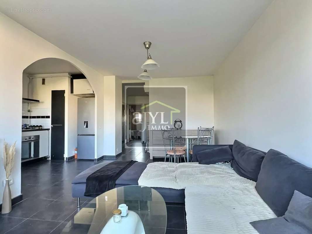 Appartement à MARSEILLE-15E