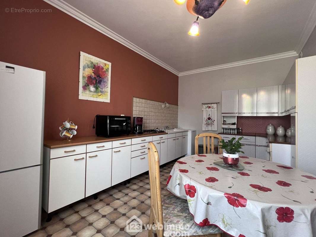 Cuisine de 18m² - Maison à BRAS-SUR-MEUSE