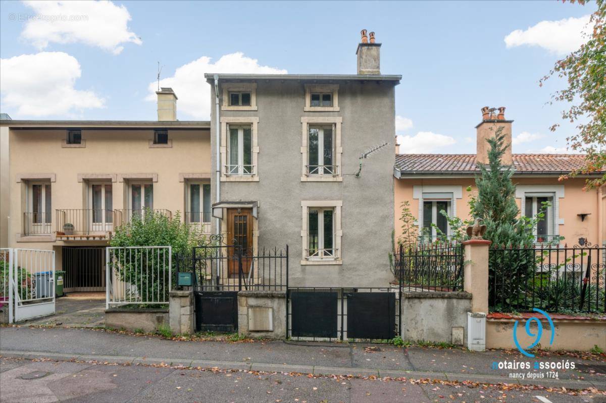 Maison à CHAMPIGNEULLES