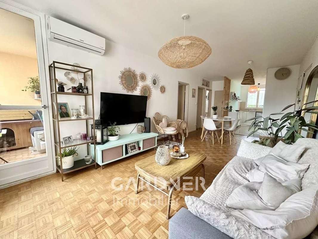 Appartement à MARSEILLE-11E