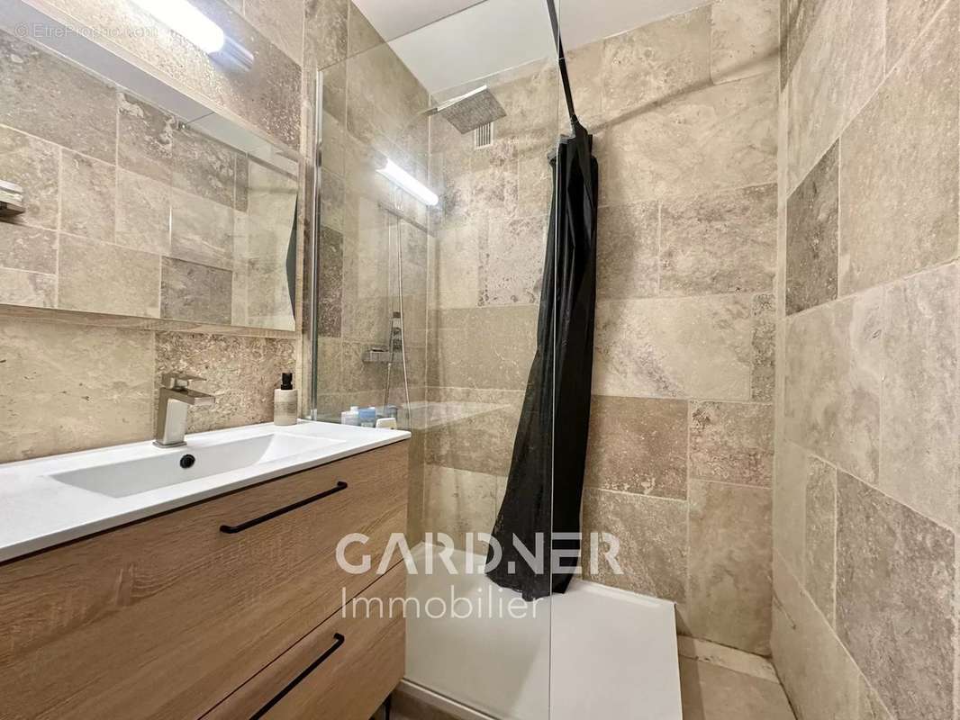 Appartement à MARSEILLE-11E