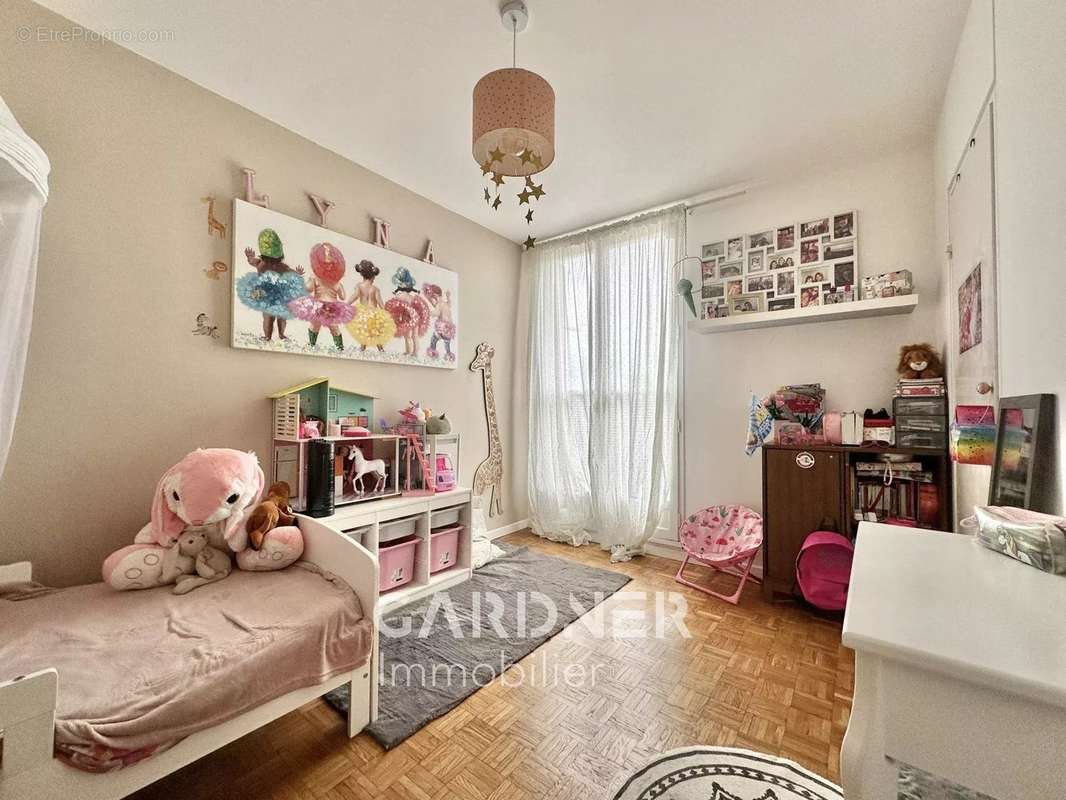 Appartement à MARSEILLE-11E