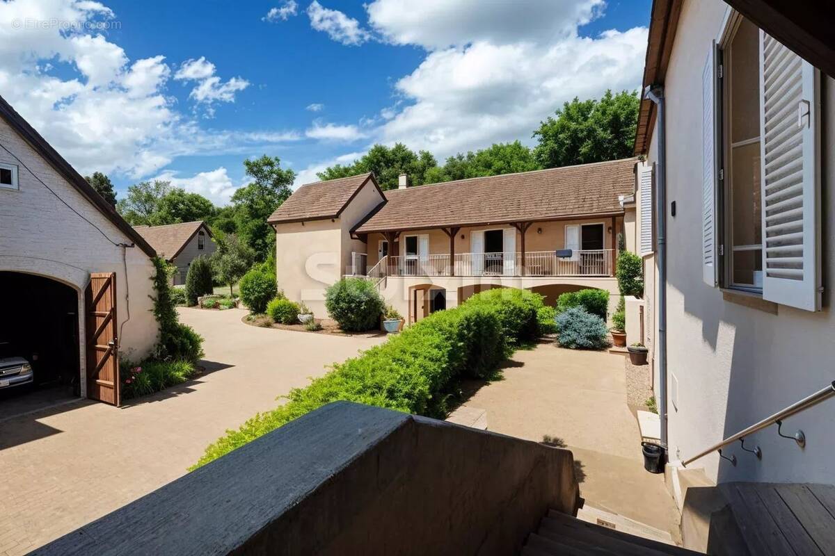 Maison à SANTENAY