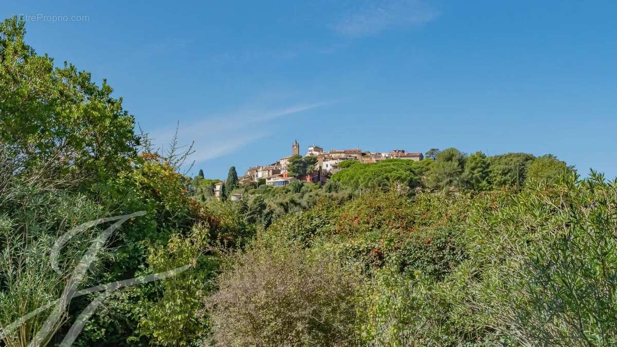 Maison à MOUGINS