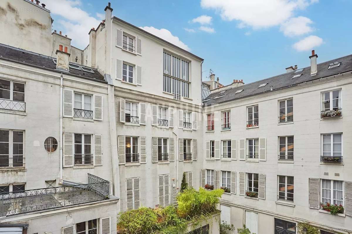 Appartement à PARIS-7E