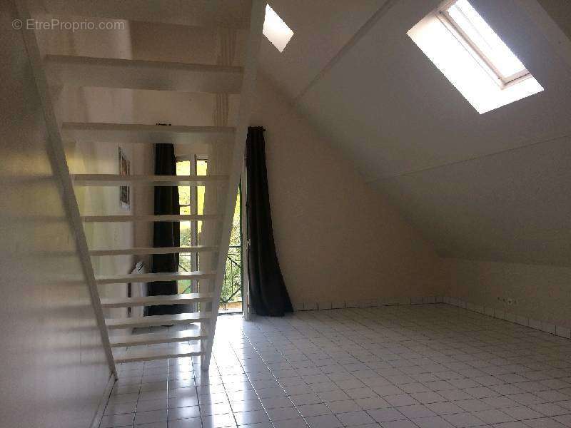 Appartement à EPERNON