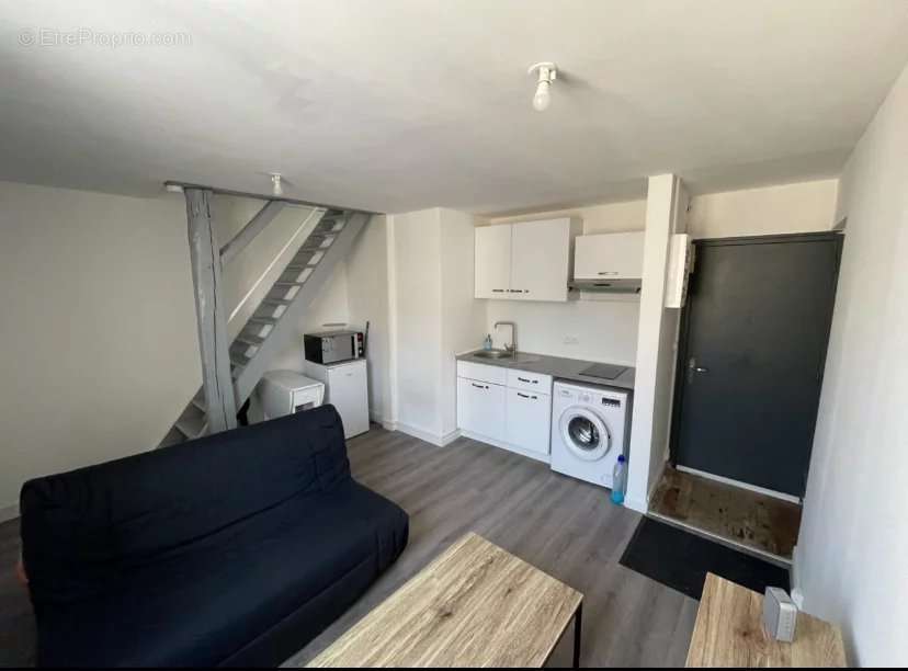 Appartement à VILLENEUVE-SUR-YONNE