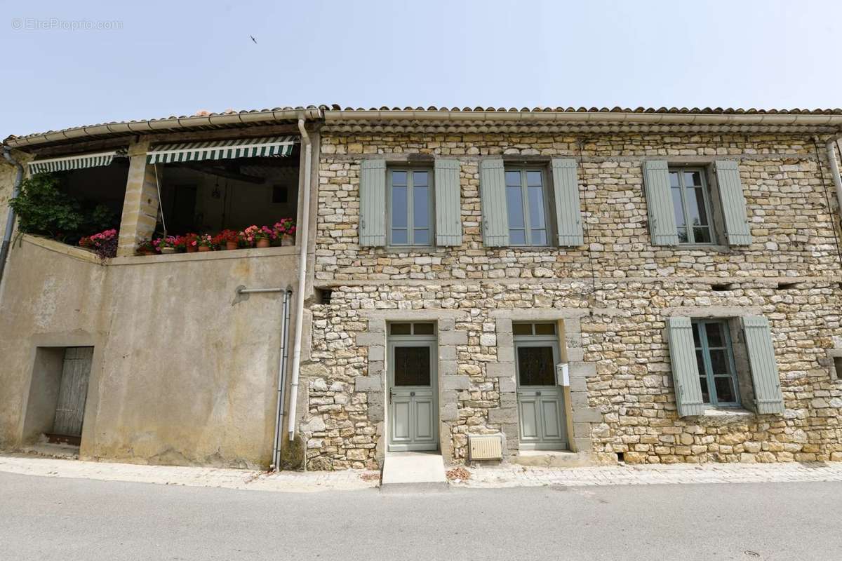 Maison à UZES