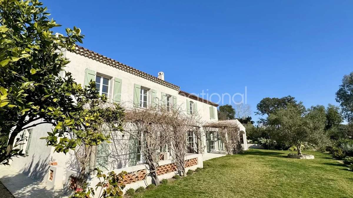 Maison à RAMATUELLE