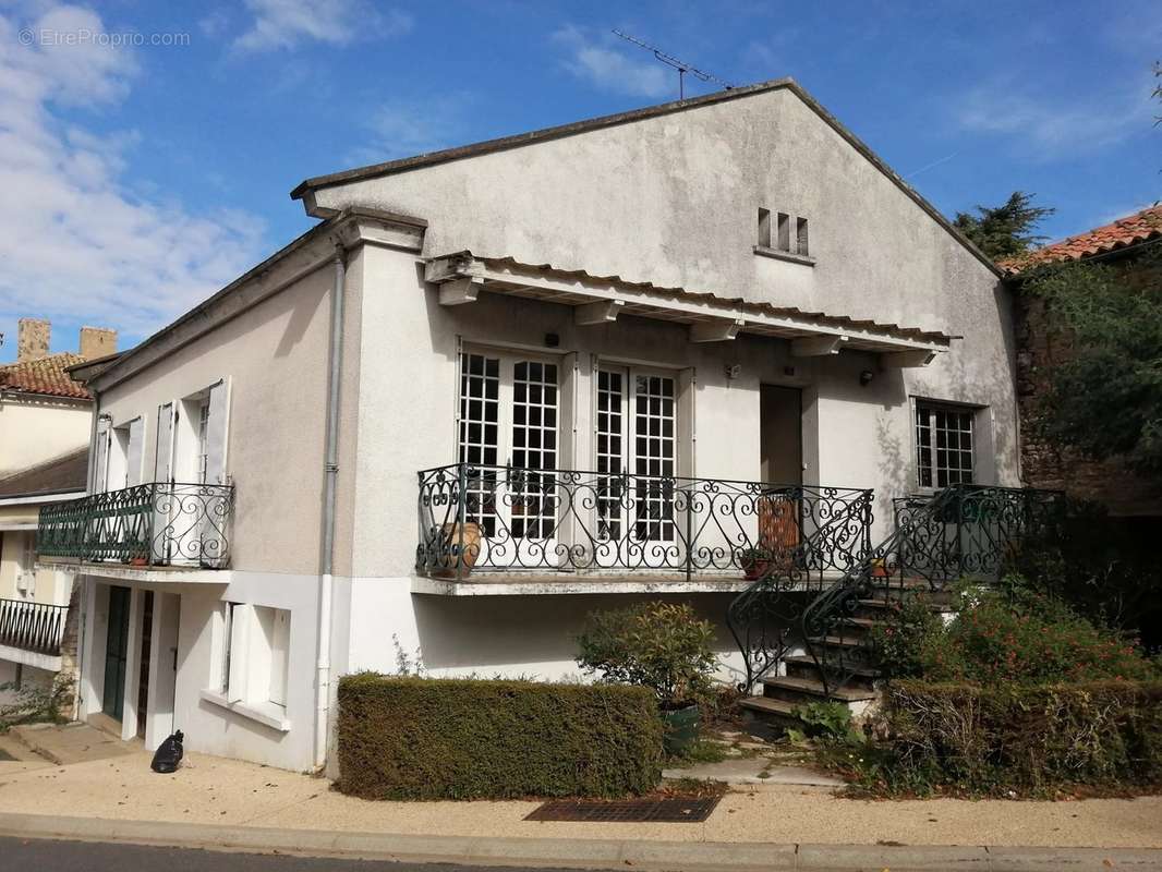 Maison à CHARROUX