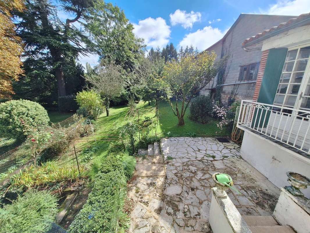 Maison à CHARROUX