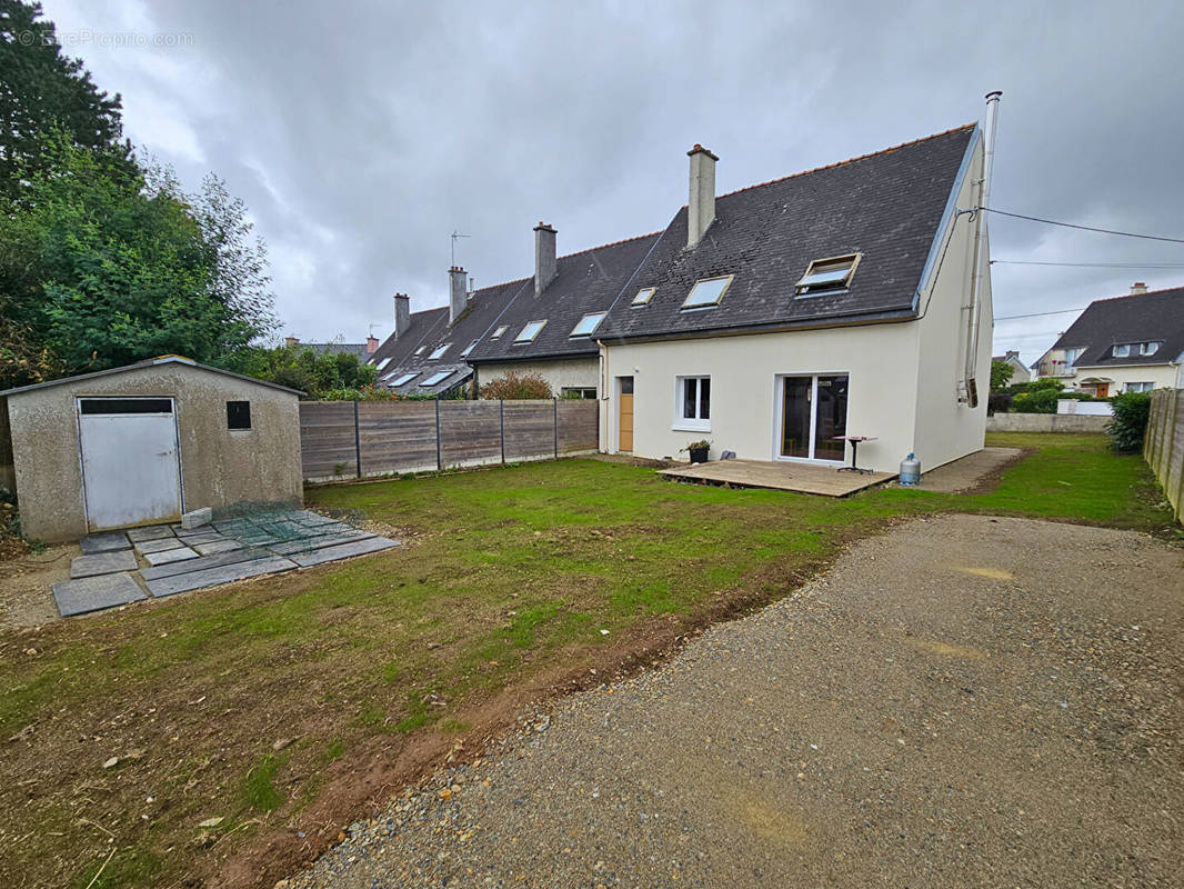 Maison à SAINT-MARTIN-DES-CHAMPS