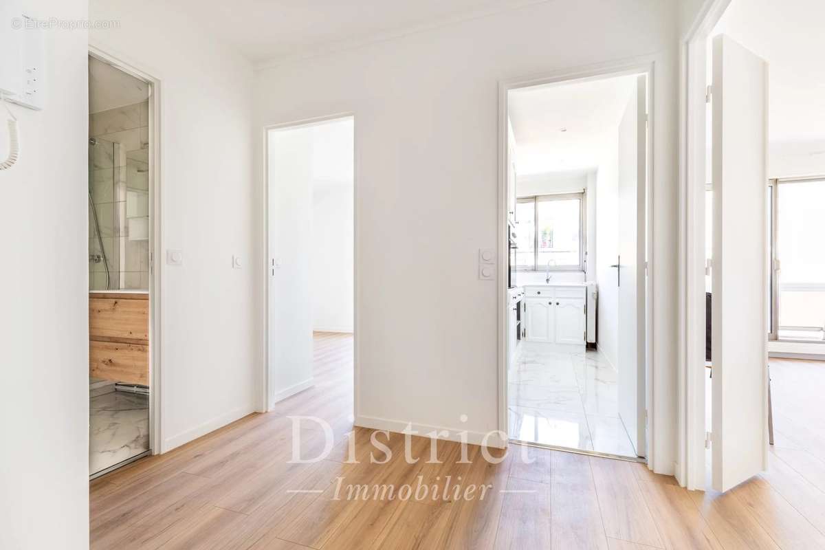 Appartement à PARIS-18E