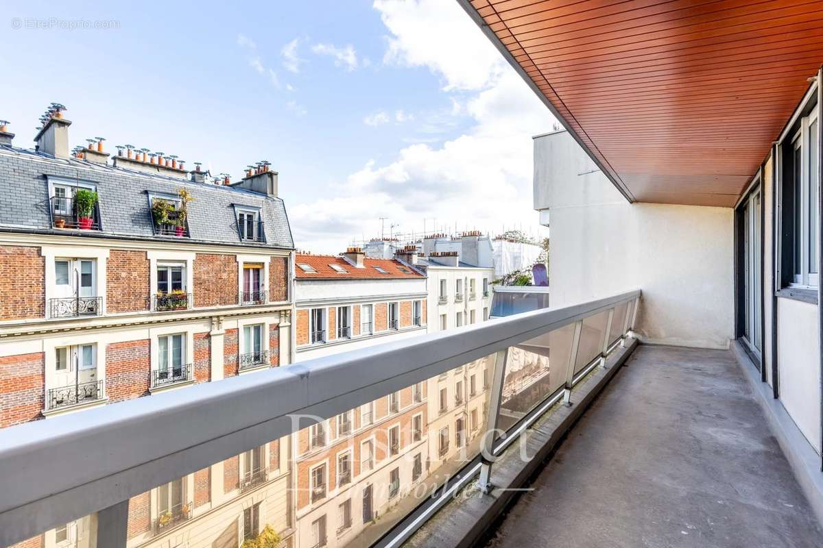 Appartement à PARIS-18E