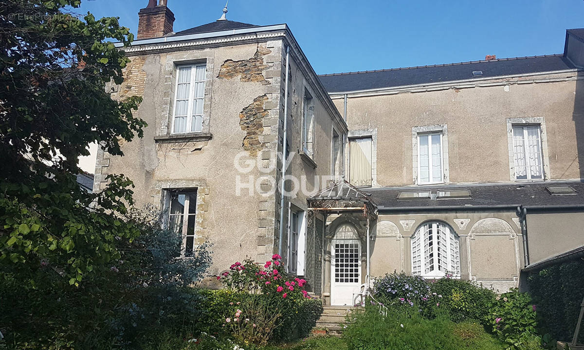 Maison à CHATEAU-GONTIER