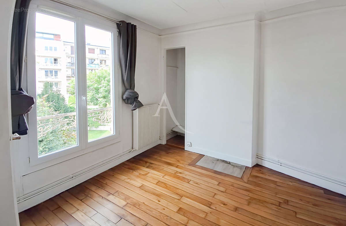 Appartement à SURESNES