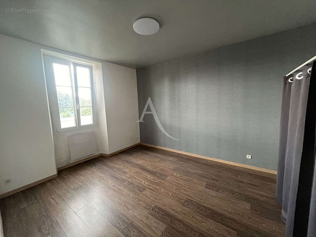 Appartement à DOURDAN