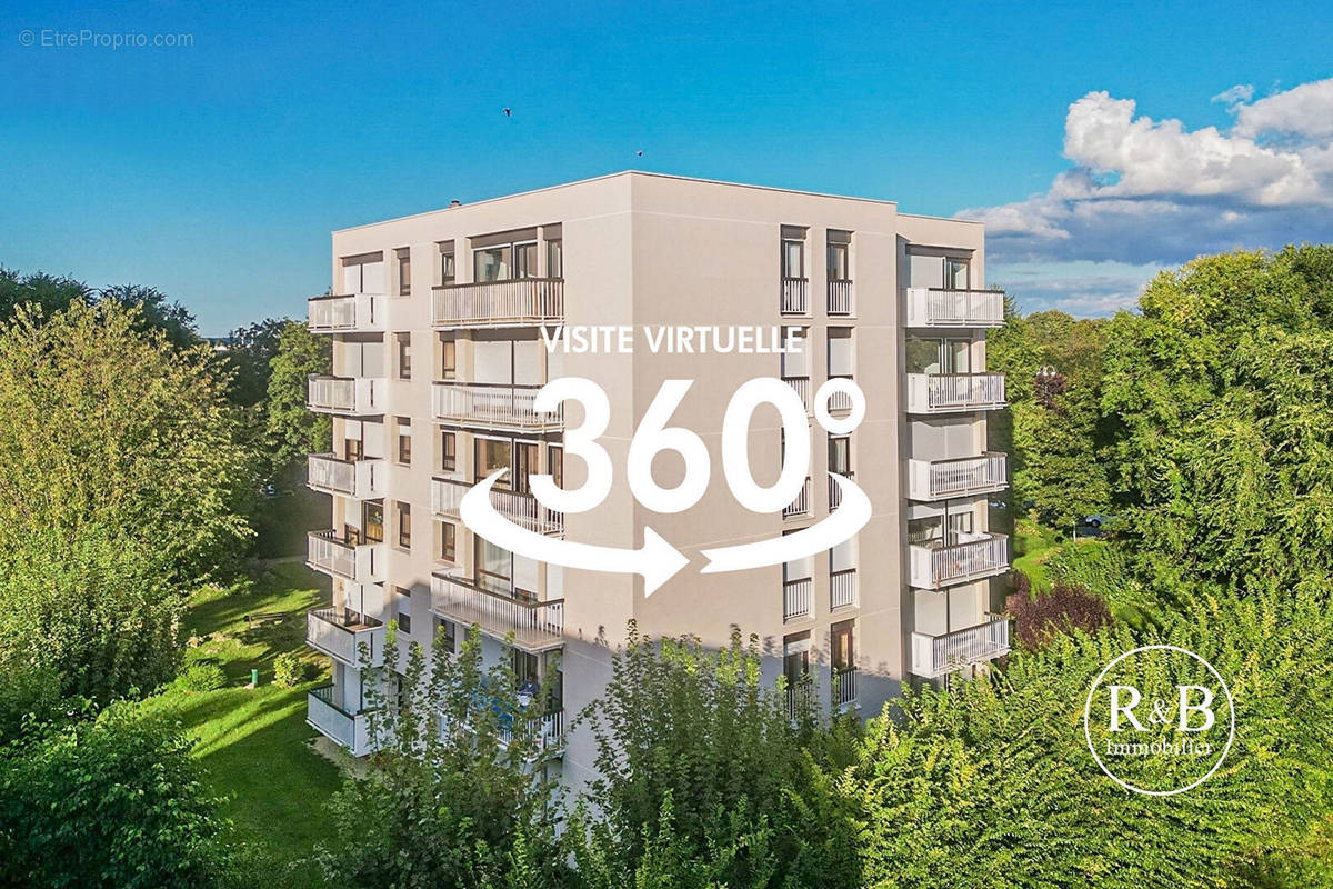 Appartement à LES CLAYES-SOUS-BOIS