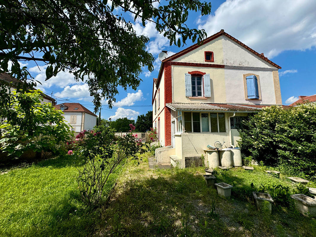 Maison à MONTLUCON