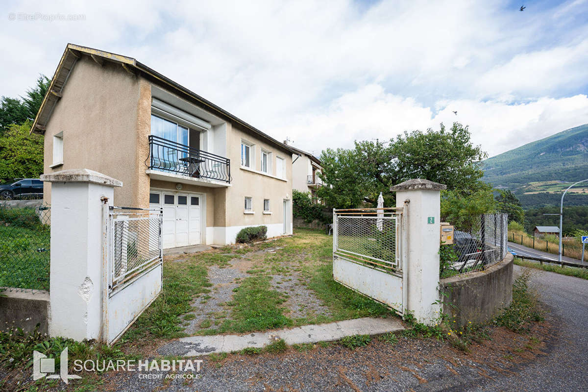 Maison à EMBRUN