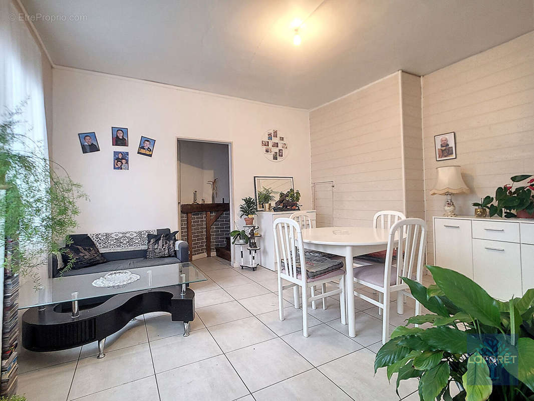 Appartement à CAUDEBEC-LES-ELBEUF