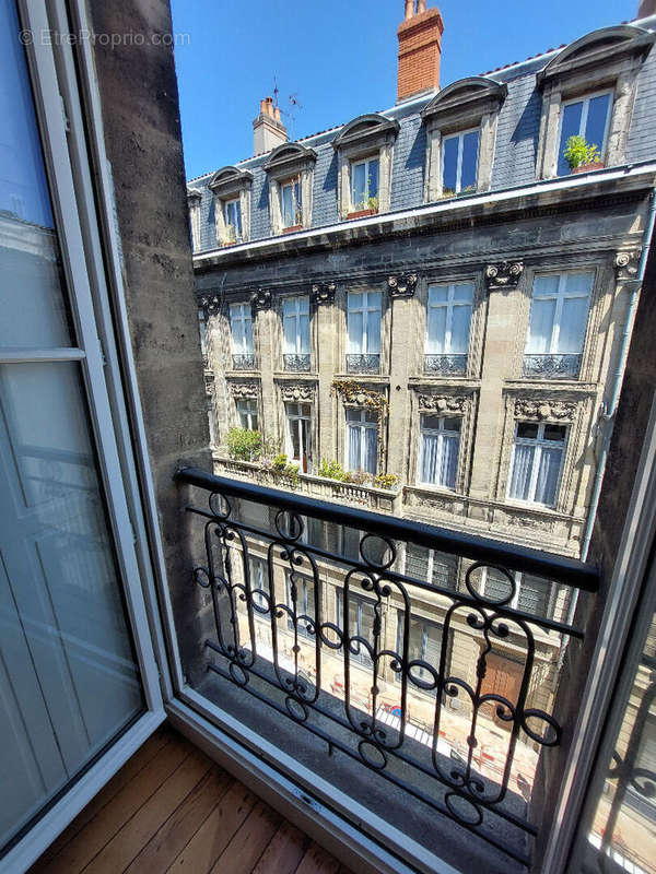 Appartement à BORDEAUX