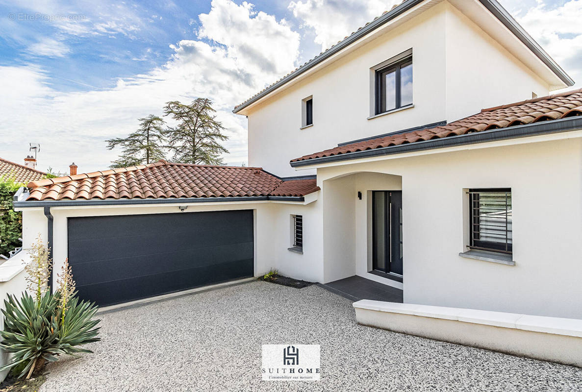 Maison à CHASSE-SUR-RHONE