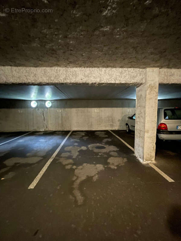 Parking à AYTRE