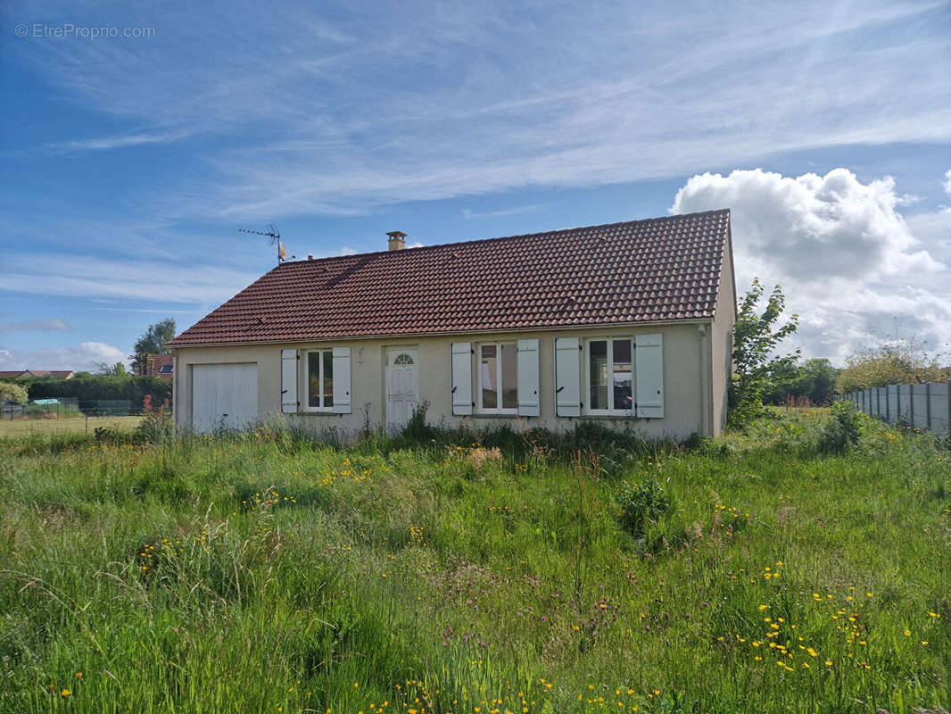 Maison à LE THIEULIN