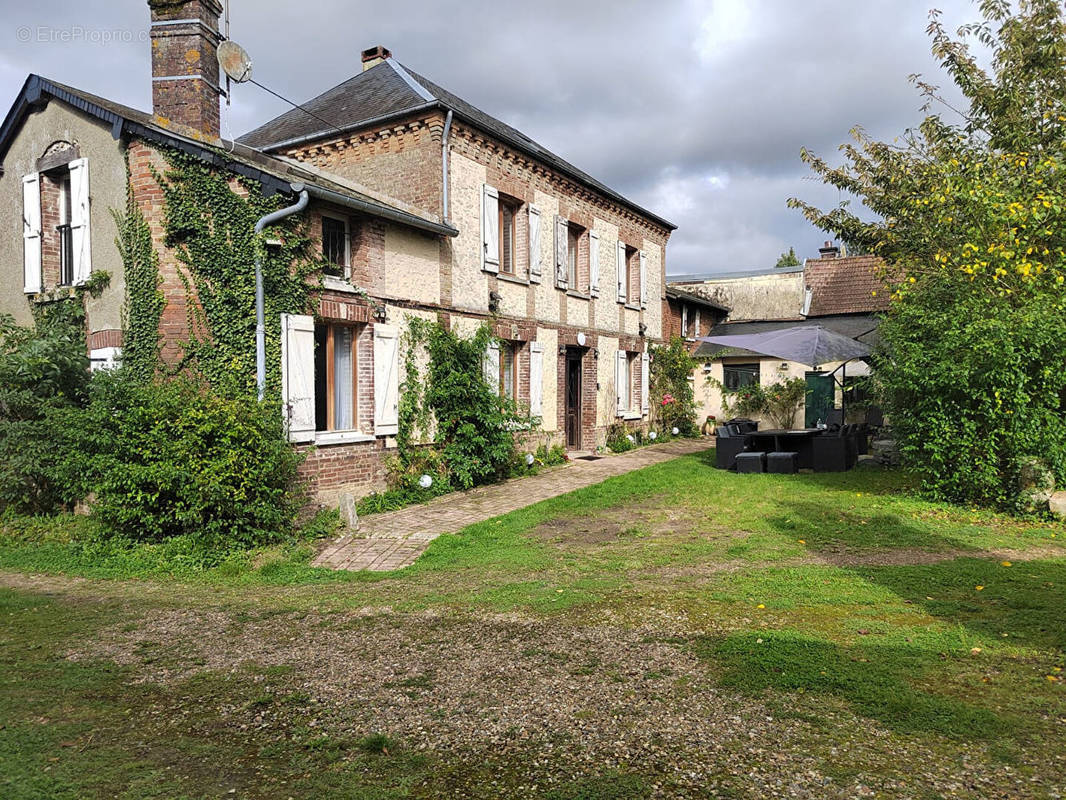 Maison à SAINT-CLAIR-SUR-EPTE