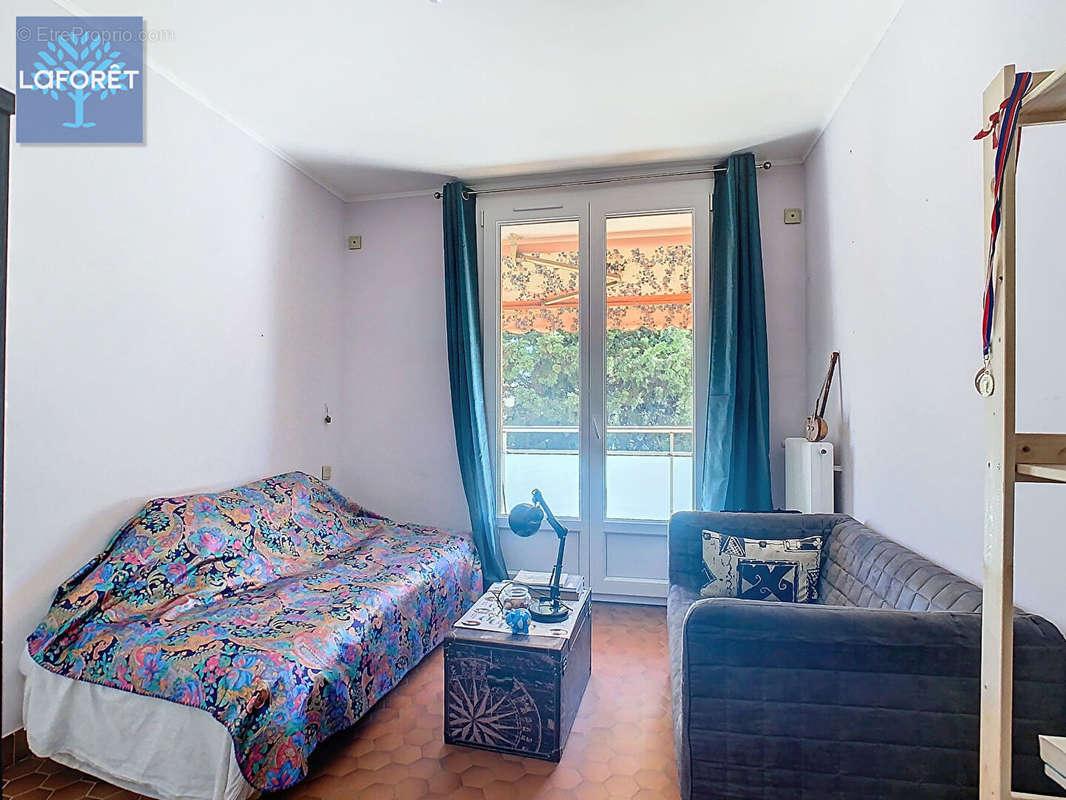 Appartement à MARSEILLE-12E