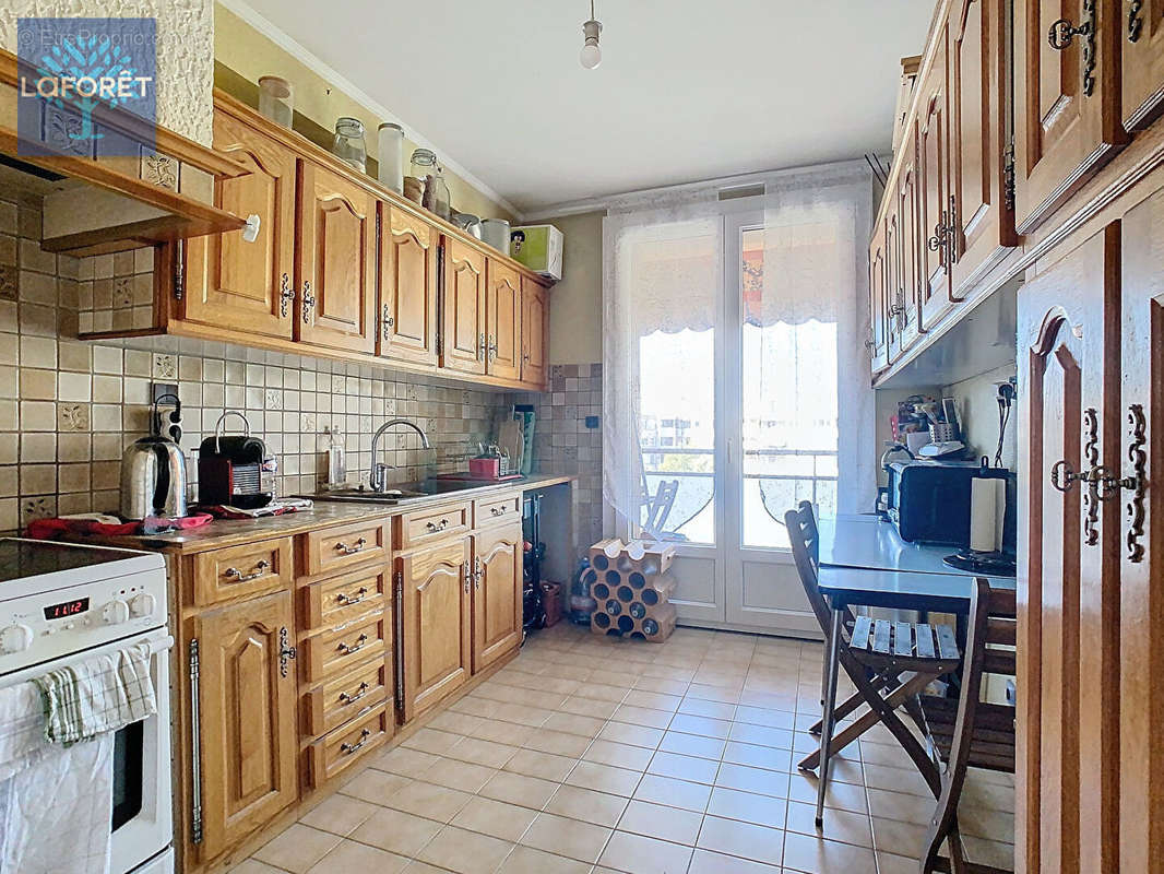 Appartement à MARSEILLE-12E